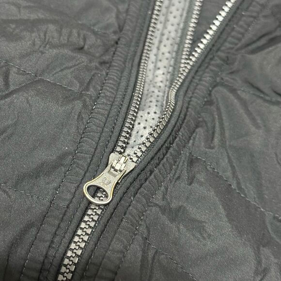 Lululemon black goose down vest *missing logo on back* - Picture 11 of 13